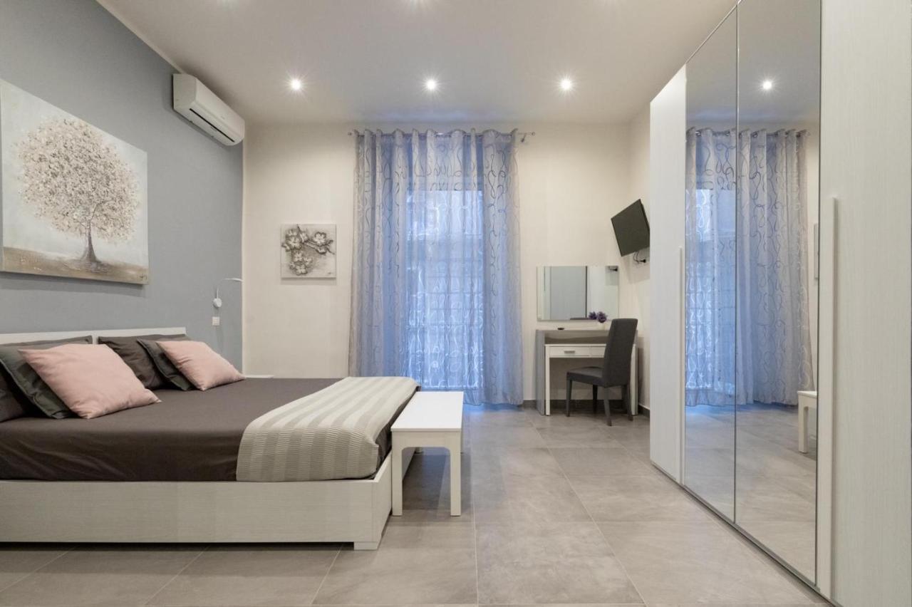 Dante Square Apartment Naples Luaran gambar