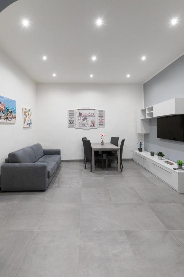 Dante Square Apartment Naples Luaran gambar