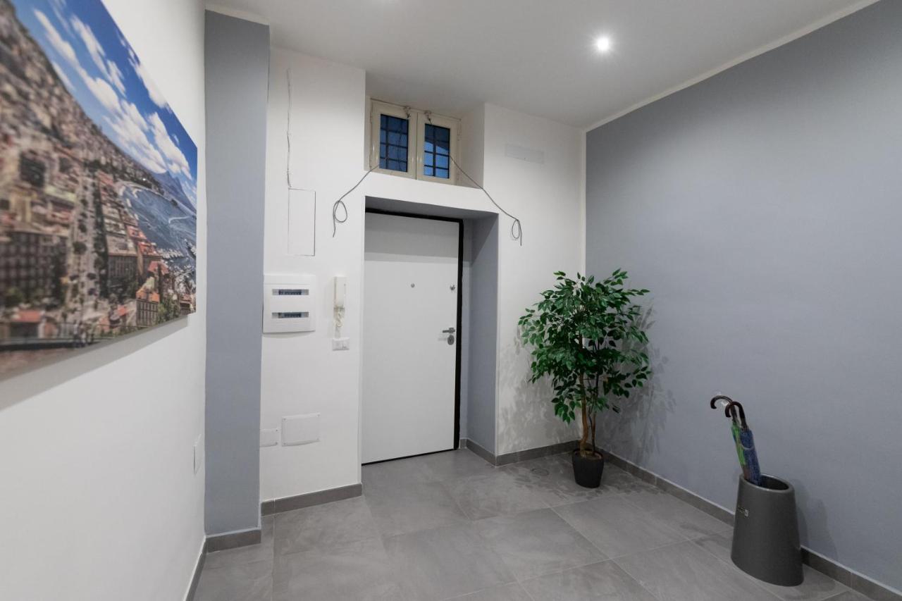 Dante Square Apartment Naples Luaran gambar